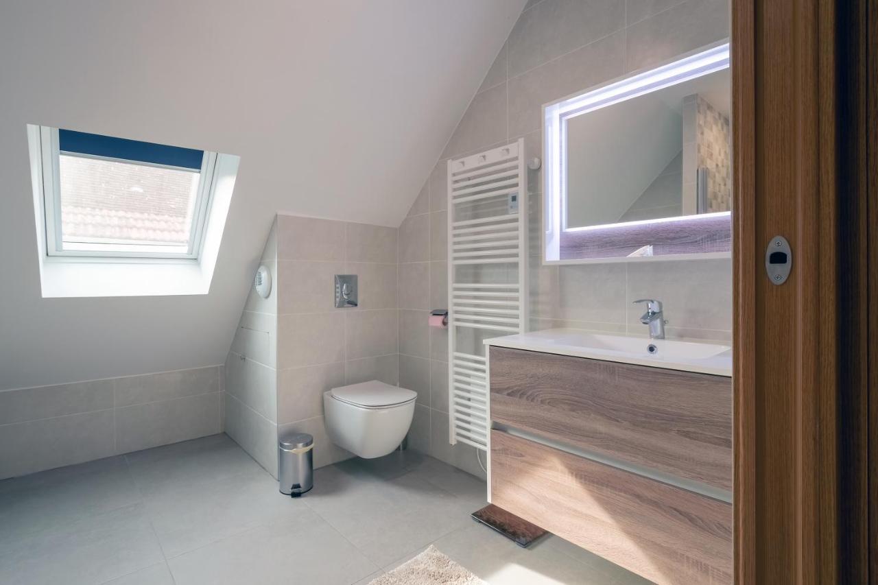 La Villa Lombardi En Champagne, Avec Piscine Privee Et Jacuzzi Les Riceys Екстериор снимка