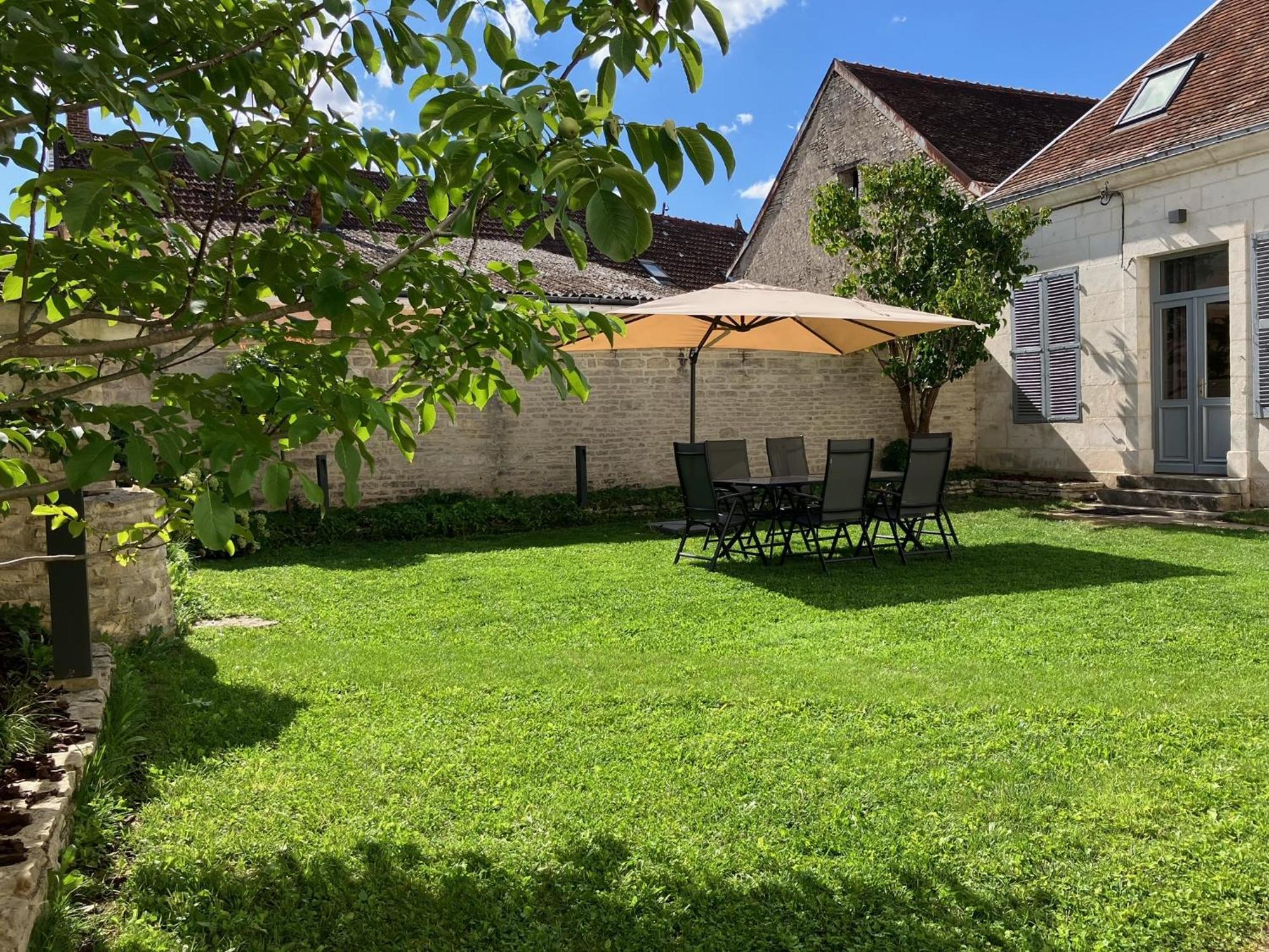 La Villa Lombardi En Champagne, Avec Piscine Privee Et Jacuzzi Les Riceys Екстериор снимка